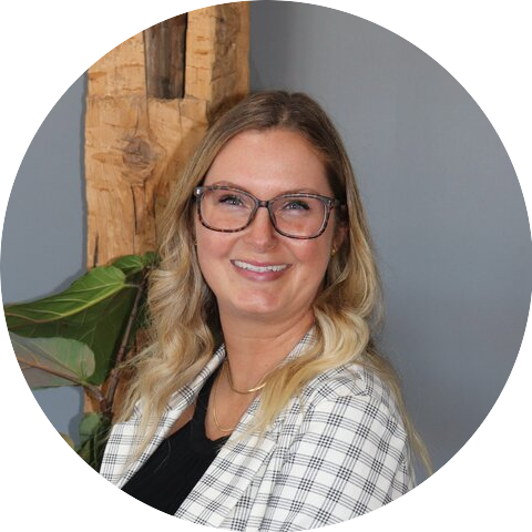 Ashleigh Langan Weinert